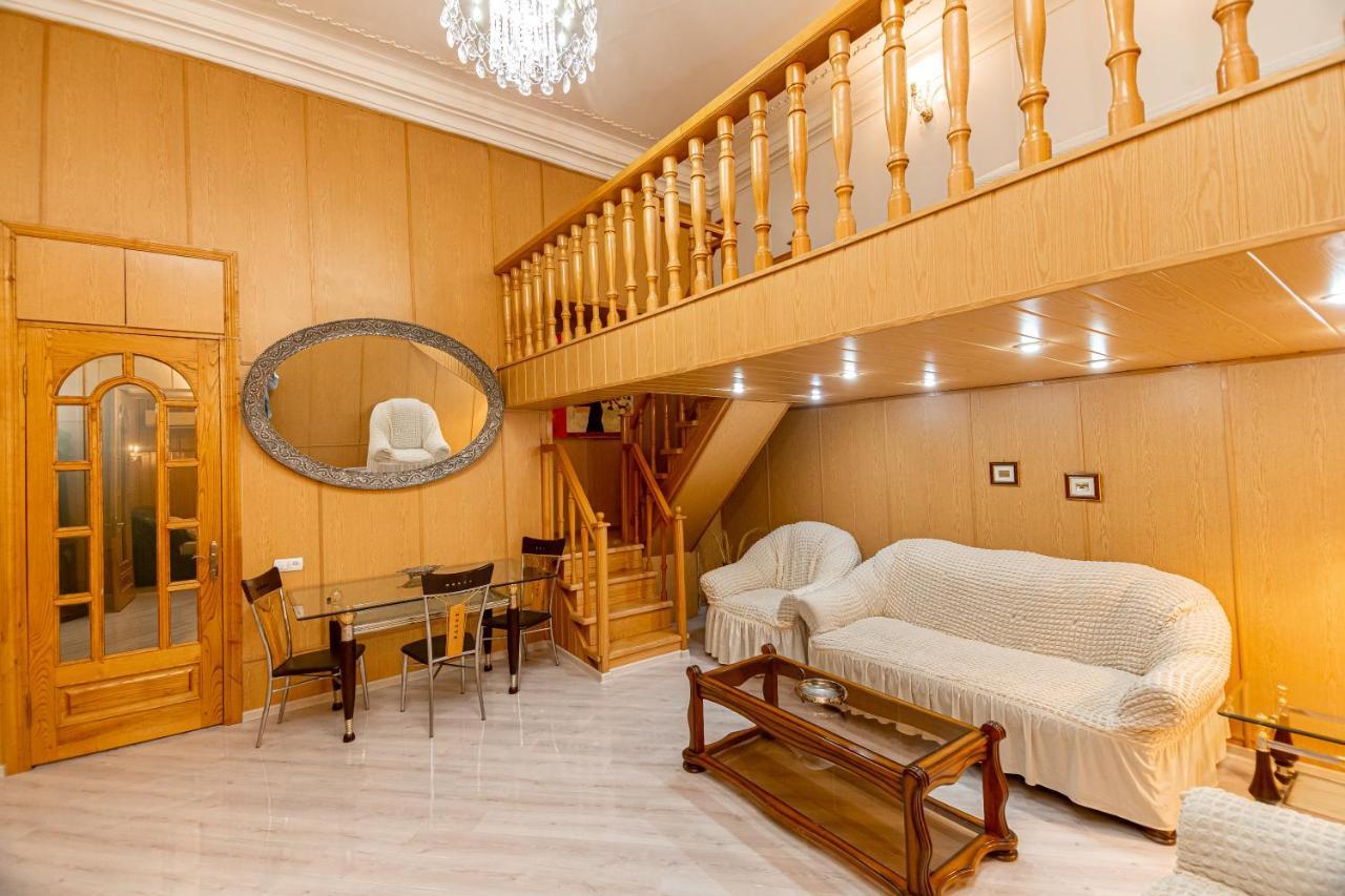 Rustaveli Downtown Aparthotel Tbilisi Eksteriør billede